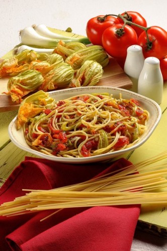 spaghetti con i fiori di zucca.jpg