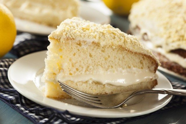Torta soffice con crema al limone1